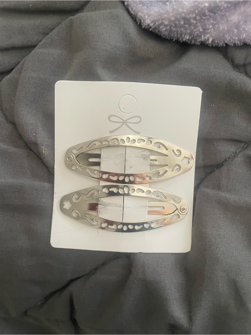 Classic Silver Metal Snap Hair Clips - Decorative Pair